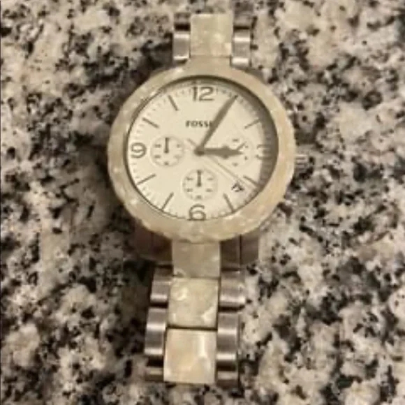 Fossil | Accessories | Euc Fossil Watch | Poshmark display picture 1